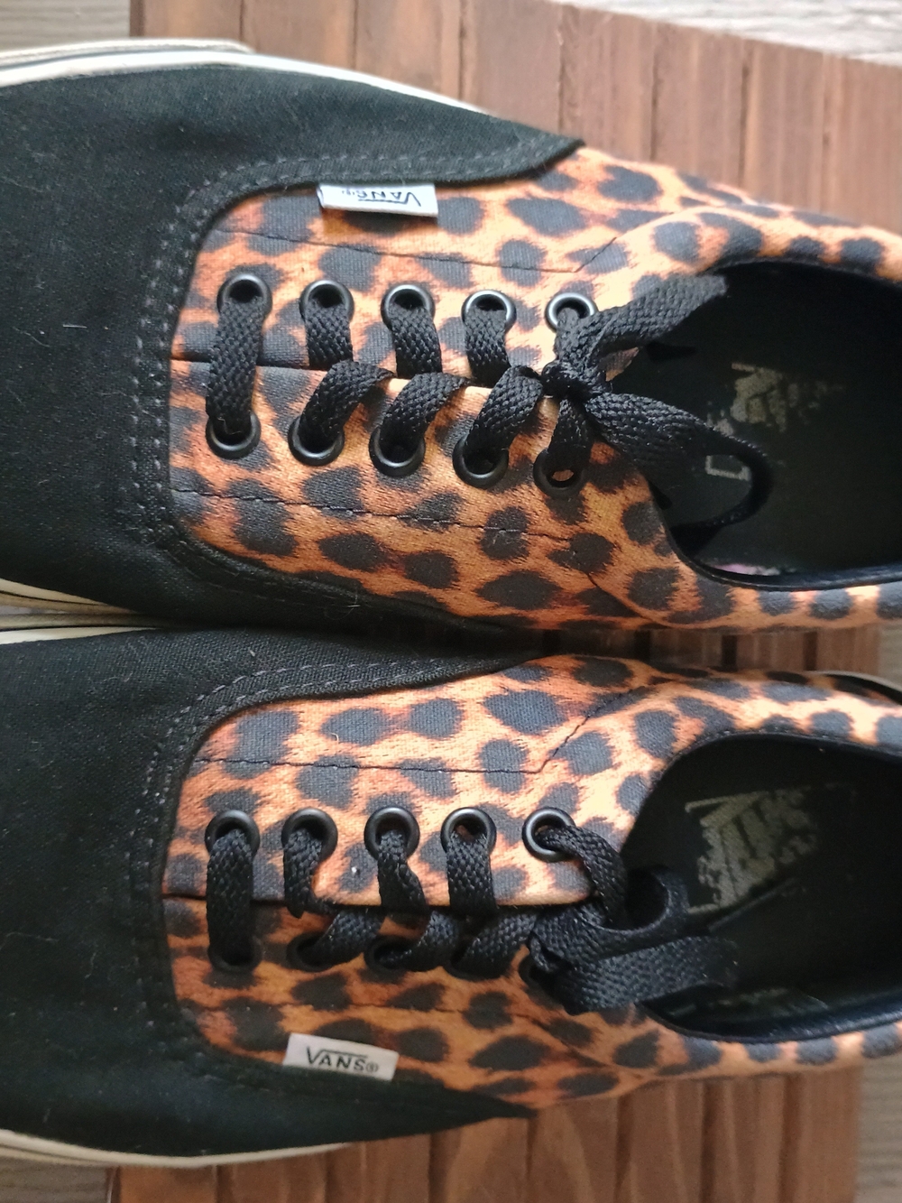 Vans Black Leopard / Cheetah Print Canvas Sneakers – Men's 9 / Women's 10.5